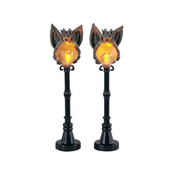 Spooky Town - Gargoyle Lamp Post - Set of 2